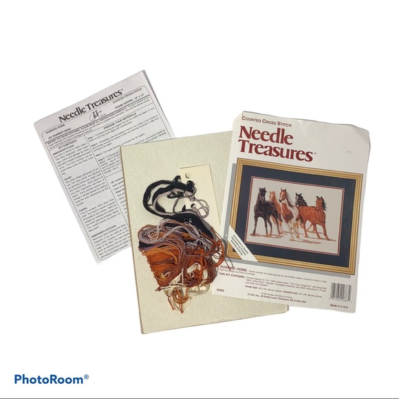 Needle Treasures Counted Cross Stitch Horses - Picture 2 of 4